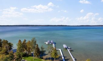 9214 Myrtle Ln, Alden, MI 49612