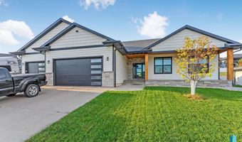 1625 W Burton Dr, Brandon, SD 57005