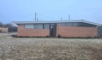 1919 Sumner Dr, Altus, OK 73521