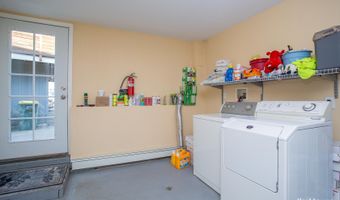 4450 Trapline Dr, Anchorage, AK 99516