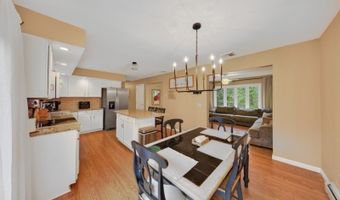 13 Valley Dr, Alloway, NJ 07418