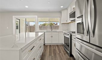5032 E Holbrook St, Anaheim, CA 92807