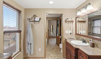136 1st Ave, Alden, MN 56009
