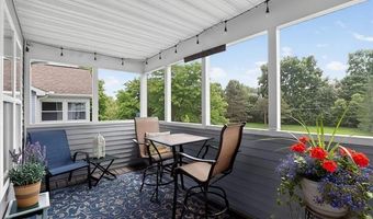 1673 Weatherstone Dr, Ann Arbor, MI 48108