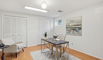 8200 BEECH TREE Rd, Bethesda, MD 20817