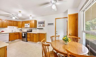 5406 Big Bow Rd, Fitchburg, WI 53711