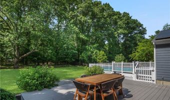 27 Christine Dr, Barrington, RI 02806