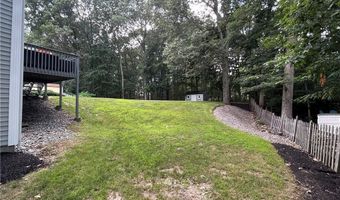 20 Canton Ct, Cranston, RI 02921