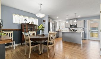 707 18th St SE, Altoona, IA 50009
