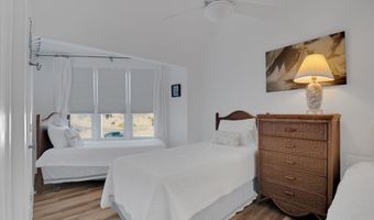 694 21st St, Avalon, NJ 08202