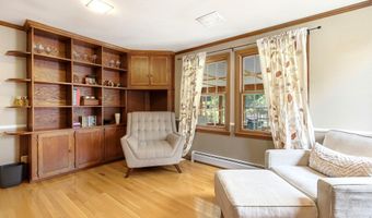 11 Wendover Way, Bedford, NH 03110