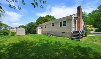 34 Foxhill Ave, Bristol, RI 02809