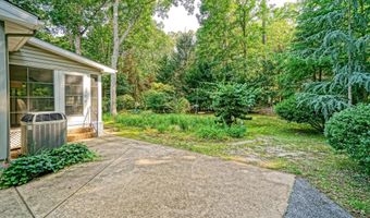 7 ROBERTS Rd, Lewes, DE 19958
