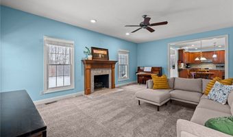 635 Prestige Woods Blvd, Aurora, OH 44202