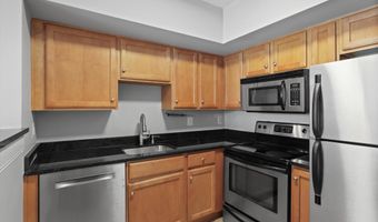 1001 N RANDOLPH St 715, Arlington, VA 22201