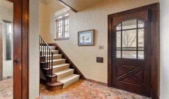 907 1st Dr NW, Austin, MN 55912