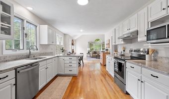 28 Old Harvard Rd, Boxborough, MA 01719