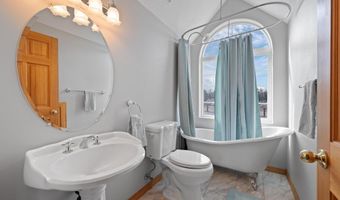 24585 Dodds Rd, Bend, OR 97701