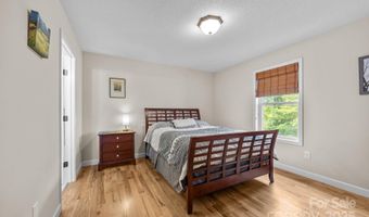 17 Laurel Rd, Arden, NC 28704