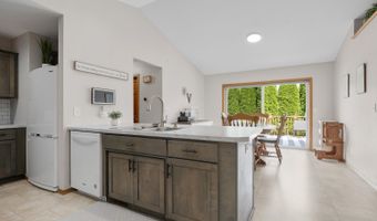 1800 S DERKS Dr, Appleton, WI 54915
