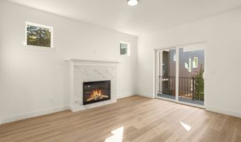 18933 SW Hazelwood Ln L-9, Beaverton, OR 97078