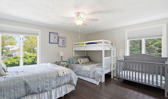 4 Cross Rd, Bourne, MA 02532