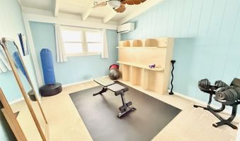 827 Kalalea St, Honolulu, HI 96825