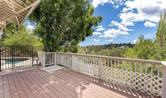 2557 Live Oak Park Rd, Fallbrook, CA 92028
