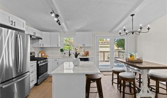 17 Auburn Ave, Johnston, RI 02919