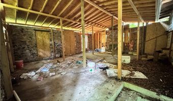 205 Oak Dr, Belton, SC 29627