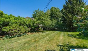 2740 Andrea Dr, Allentown, PA 18103