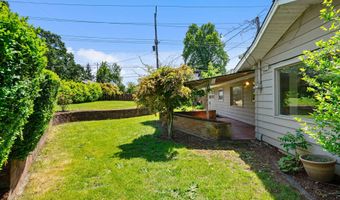 881 LINN Ave, Oregon City, OR 97045