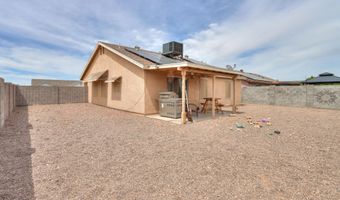 8735 W PINEVETA Dr W, Arizona City, AZ 85123