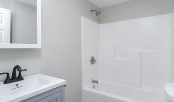783 Hooksett Rd, Auburn, NH 03032
