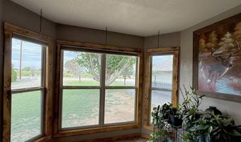 5404 Sioux Rd, Carlsbad, NM 88220