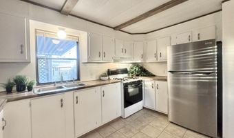 3174 W Lark Dr, Benson, AZ 85602