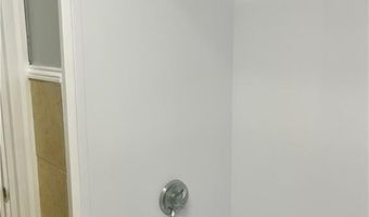 9 Sherman St 1L, Newport, RI 02840