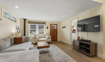 440 NW Riverfront St, Bend, OR 97703