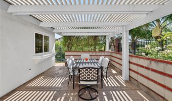 6701 E Leafwood Dr, Anaheim, CA 92807