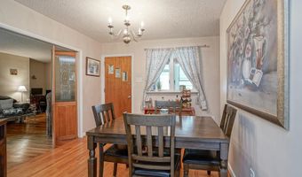 215 E LAKE Dr, Audubon, NJ 08106