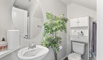 225 Royal Gln Unit #410, Escondido, CA 92025