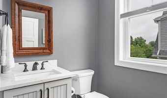 100 Algonquin Rd 5, Narragansett, RI 02882