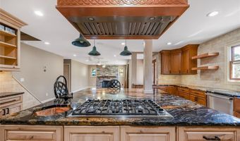 51 Bayside Ave, Amityville, NY 11701