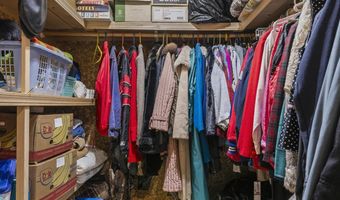 3988 N Farm Road 35, Ash Grove, MO 65604