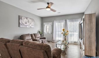826 Barnes St, Albertville, AL 35950