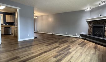 82 PEPPERDINE Dr, Fairbanks, AK 99709