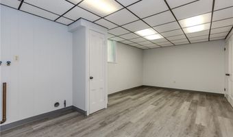 105 Borden Ave, Johnston, RI 02919