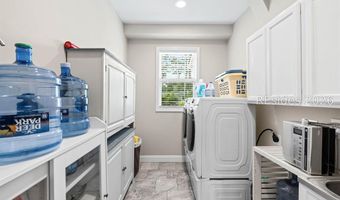 5005 Dogwood St, Beaufort, SC 29906