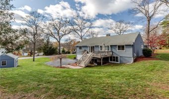 33 Rosewood Ln, Cumberland, RI 02864
