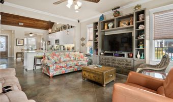 925 Pompano Dr, Aransas Pass, TX 78336